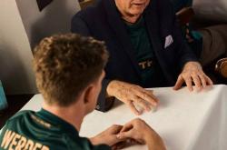 开云体育-关于云达不莱梅客场胜出,稳固战绩的信息