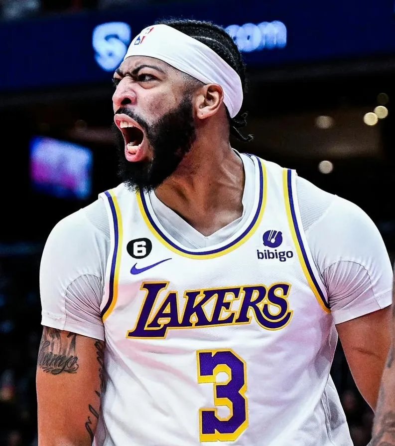 包含安东尼戴维斯强势上篮,为球队拿下关键胜利的词条 包含安东尼戴维斯强势上篮,为球队拿下关键胜利的词条