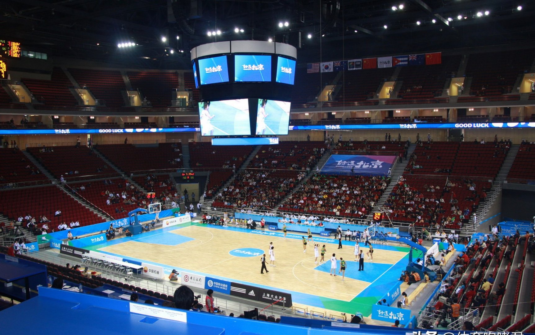 小牛队主场扭转局势取得一场胜利的简单介绍 小牛队主场扭转局势取得一场胜利的简单介绍