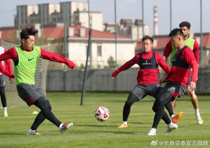 恒大球员状态回升，备战重要比赛