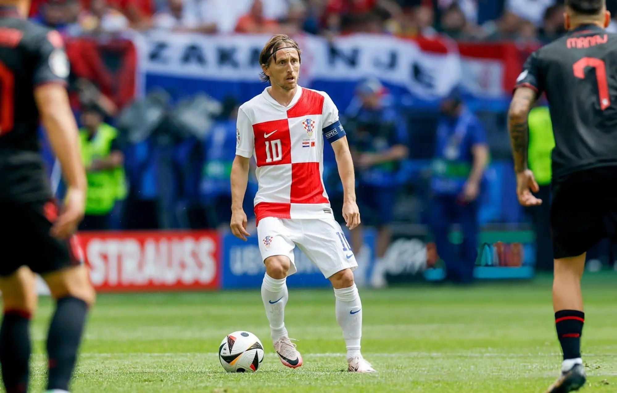 关于AC米兰鏖战克罗地亚,阿尔巴绝境逆转的信息 关于AC米兰鏖战克罗地亚,阿尔巴绝境逆转的信息