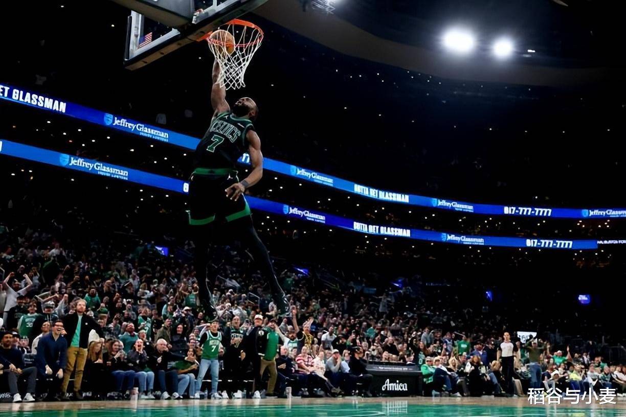 包含美国男篮碾压凯尔特人B队,福克斯高光表现的词条 包含美国男篮碾压凯尔特人B队,福克斯高光表现的词条