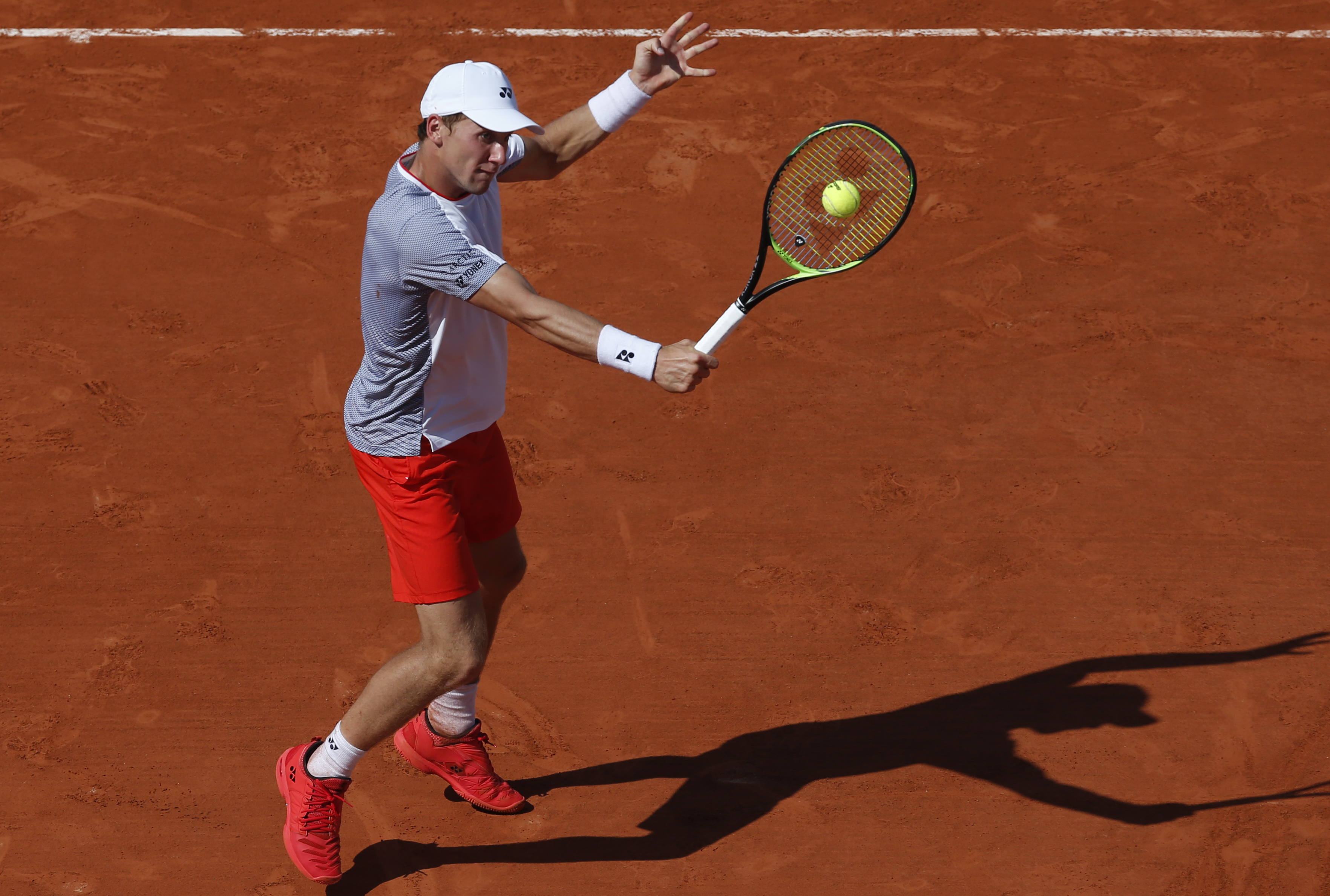 法国网球队强势意大利网球队,费德勒完成帽子戏法的简单介绍 法国网球队强势意大利网球队,费德勒完成帽子戏法的简单介绍