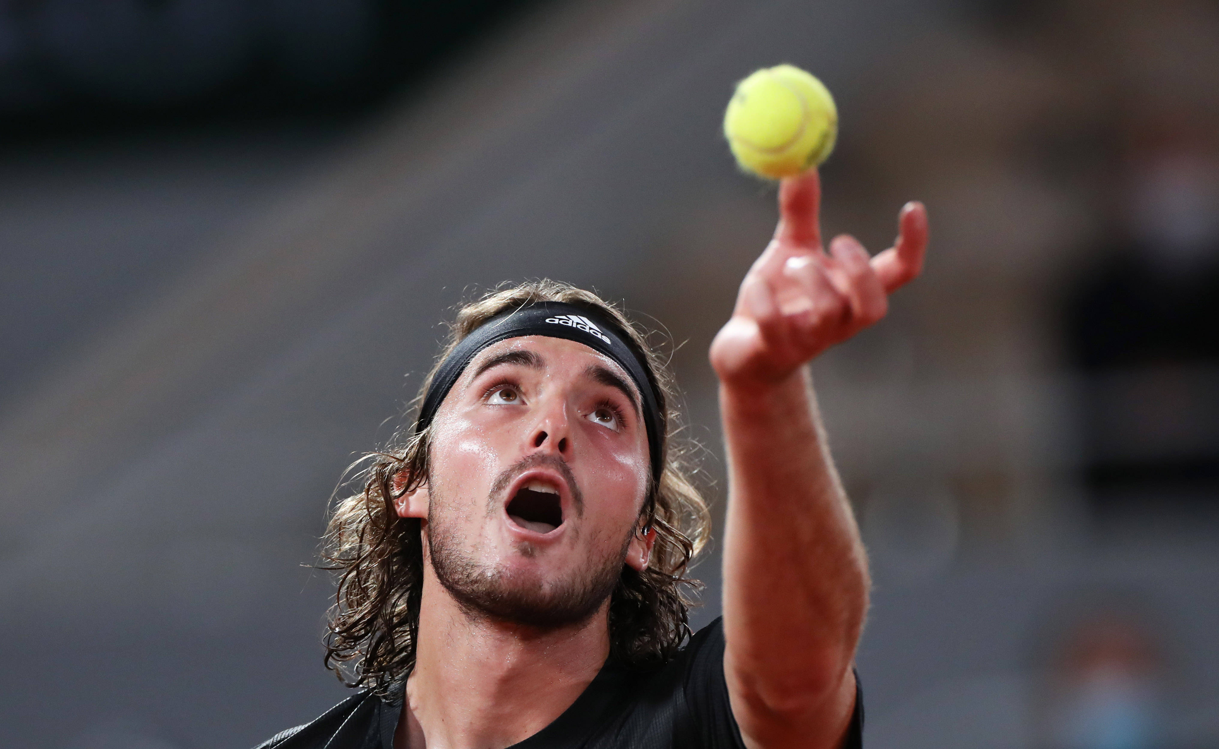 年终总决赛绝杀法网,西西帕斯高光表现 年终总决赛绝杀法网,西西帕斯高光表现